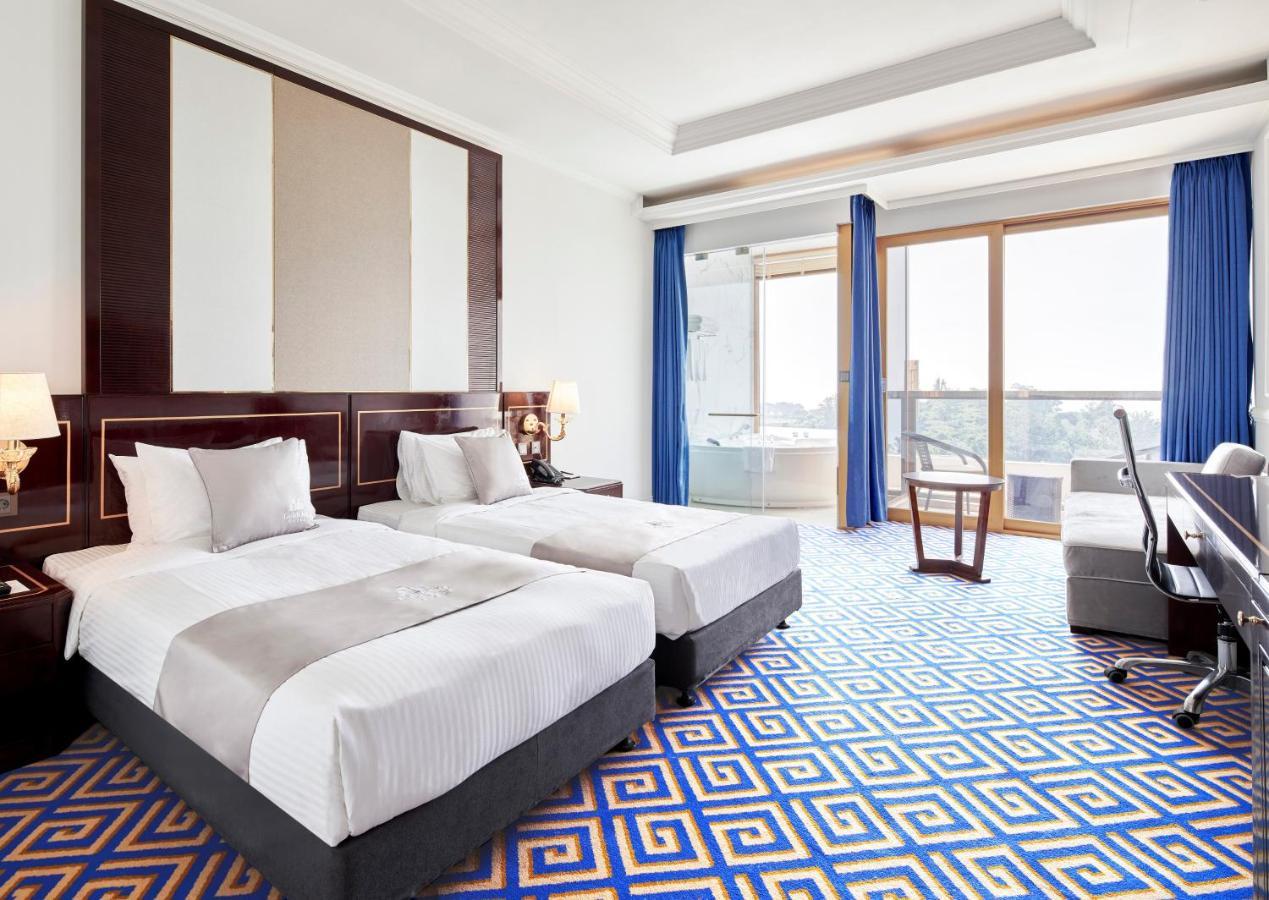 Goldone Hotel & Suites Согвипхо Экстерьер фото