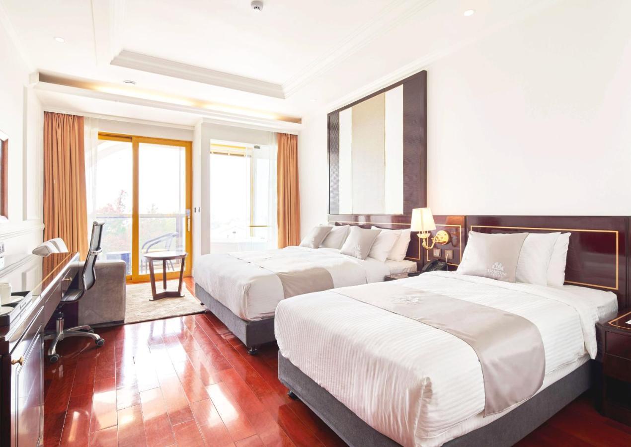 Goldone Hotel & Suites Согвипхо Экстерьер фото
