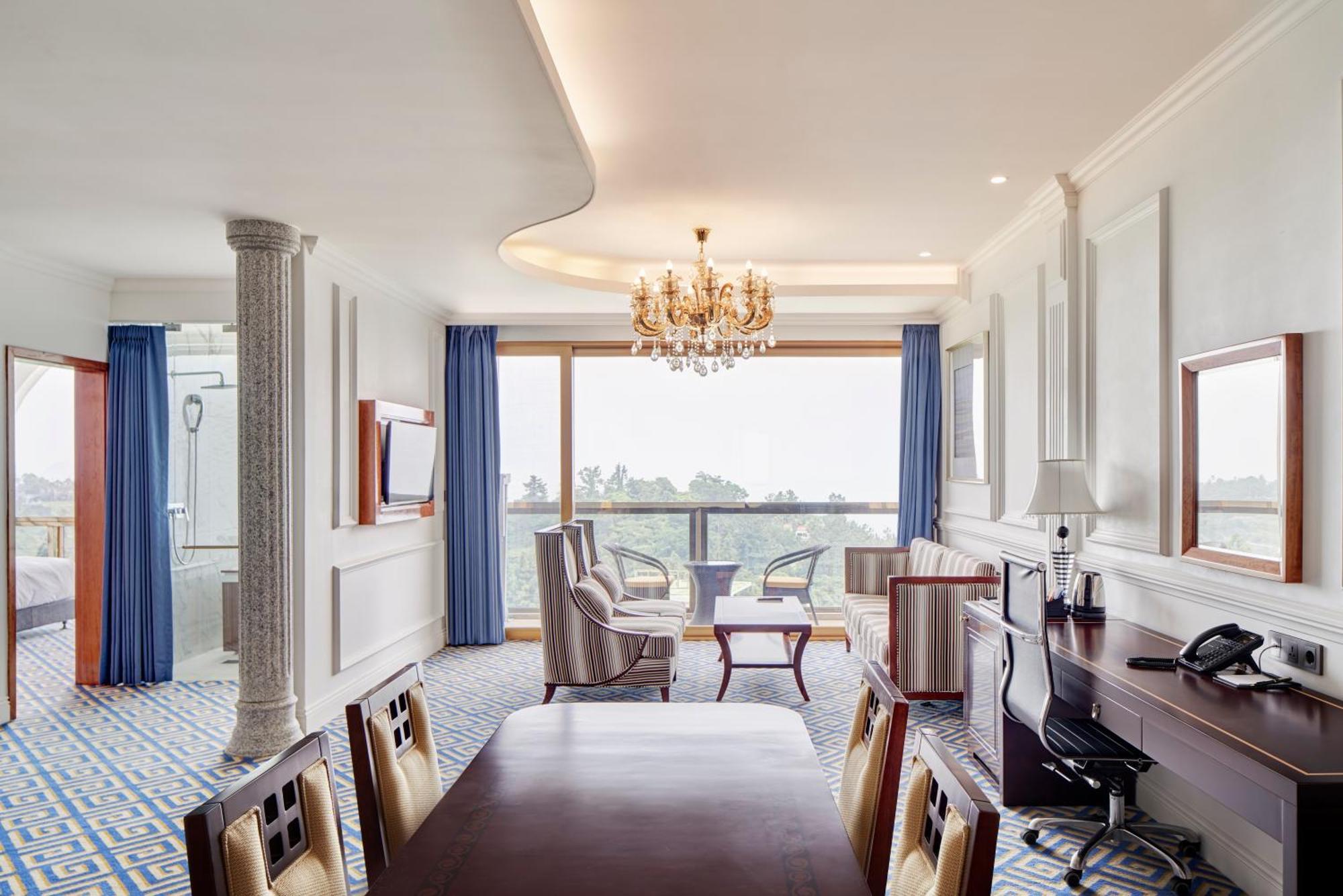 Goldone Hotel & Suites Согвипхо Экстерьер фото