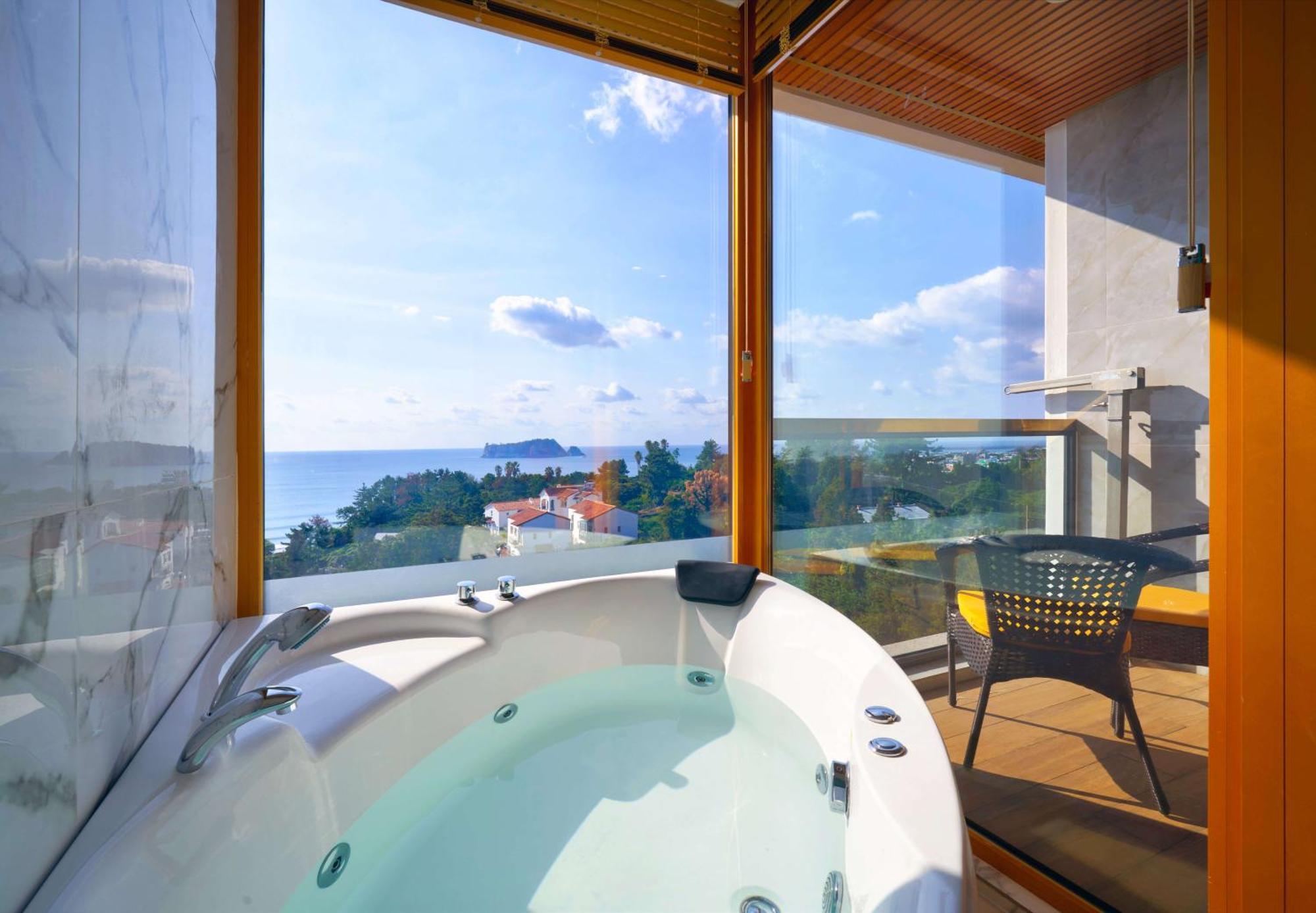 Goldone Hotel & Suites Согвипхо Экстерьер фото