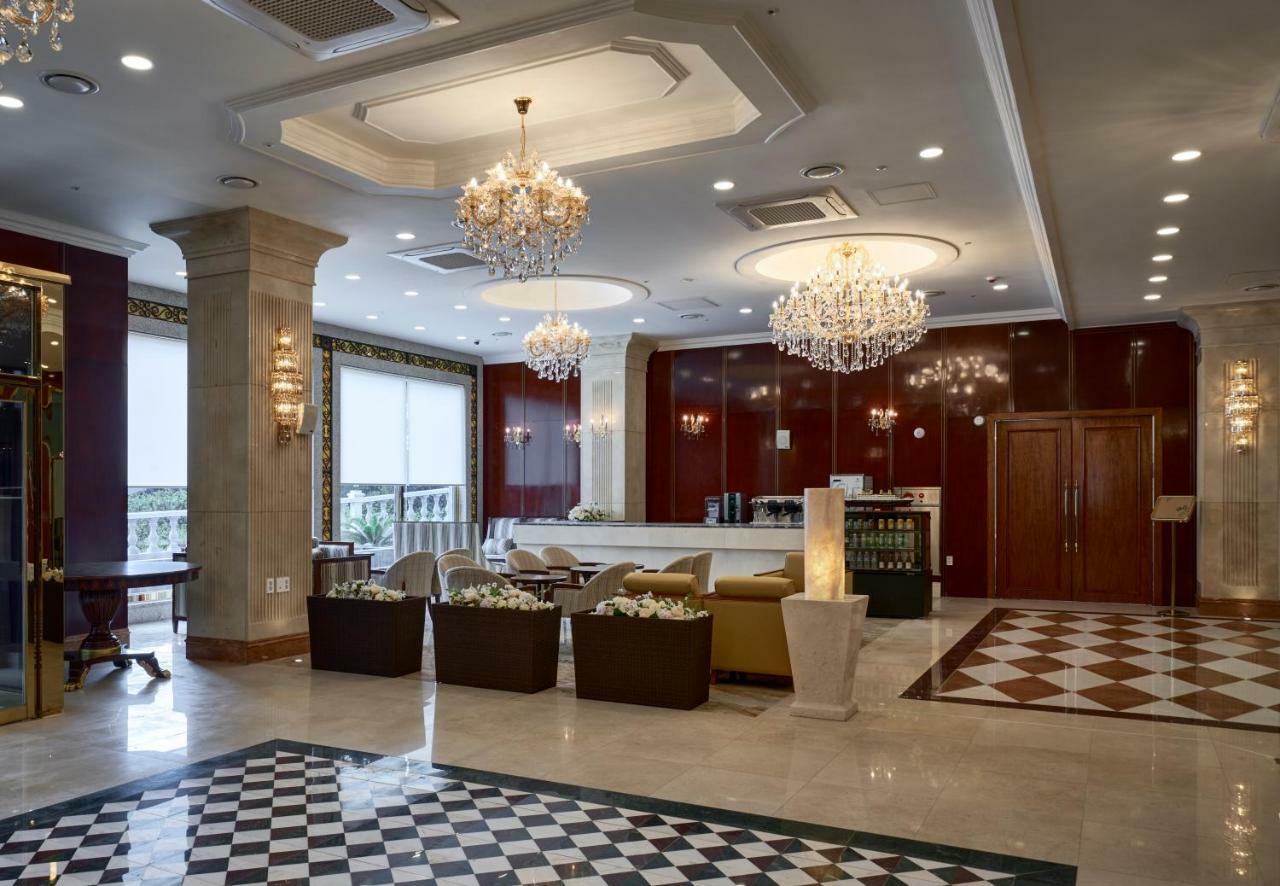 Goldone Hotel & Suites Согвипхо Экстерьер фото
