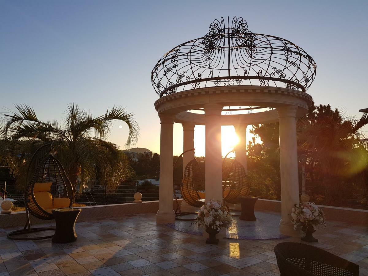 Goldone Hotel & Suites Согвипхо Экстерьер фото