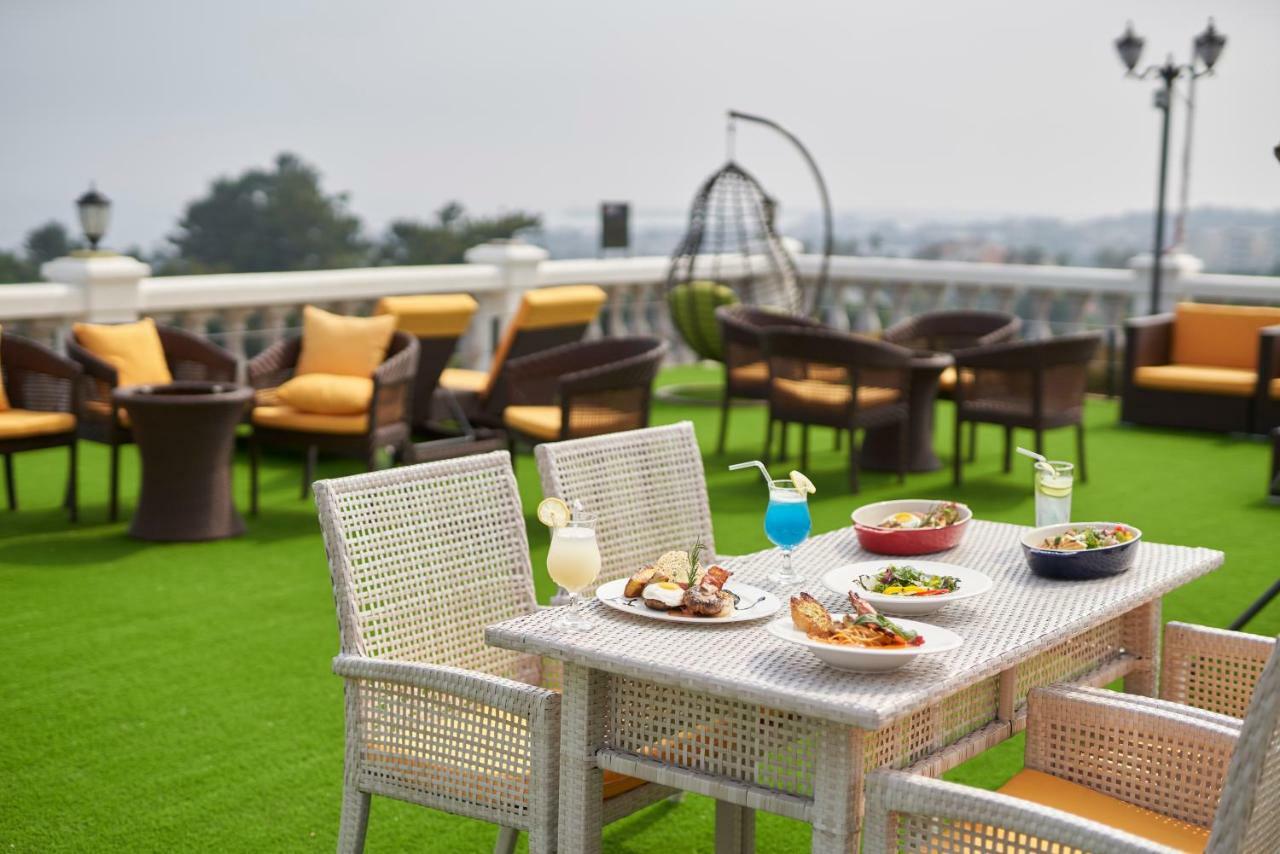Goldone Hotel & Suites Согвипхо Экстерьер фото